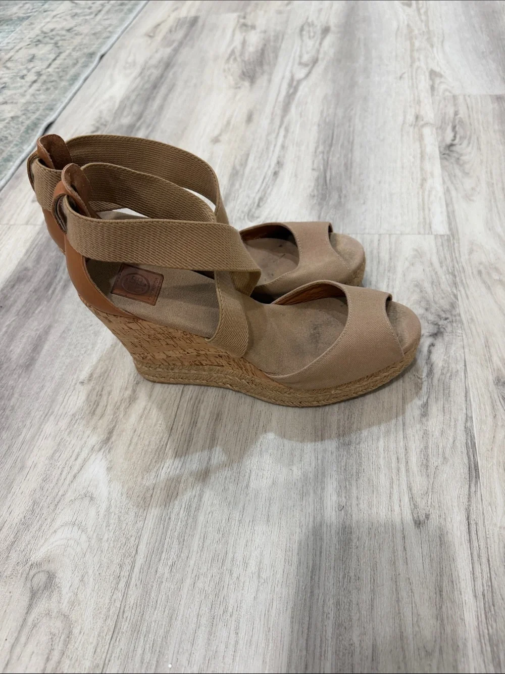 TORY Burch Wedge Espadrille Sandals in Taupe size 9.5